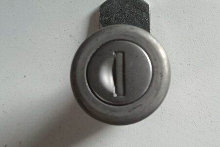 karoli is de specialist in het leveren en plaatsen van brievenbussen op uw maat