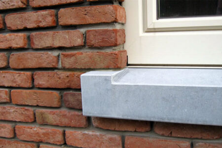 vensterbank blauwe steen