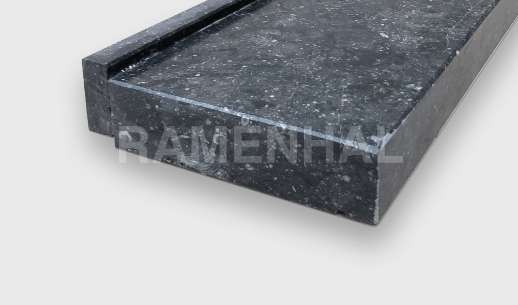 blauwe steen dorpel