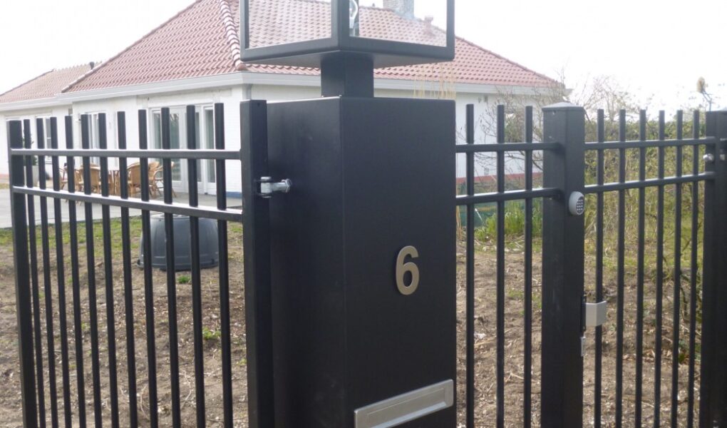 metalen brievenbus op maat